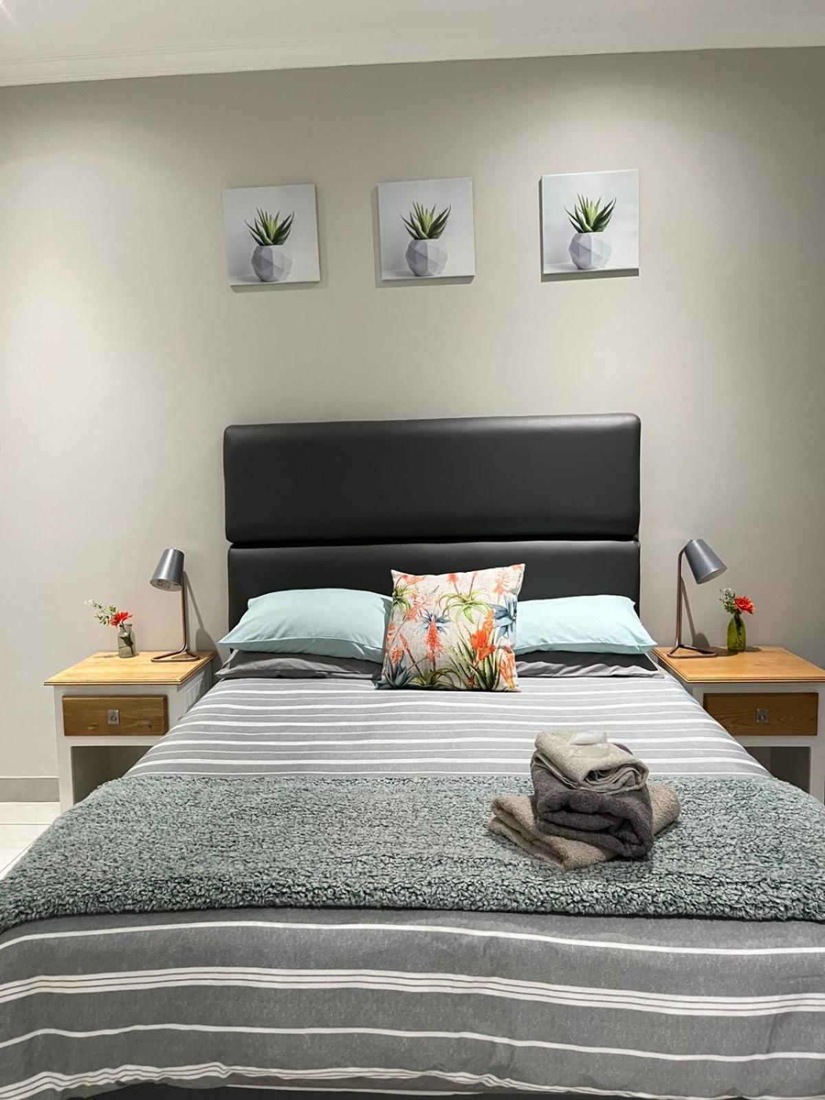 אלברטון Utopia Guest House מראה חיצוני תמונה